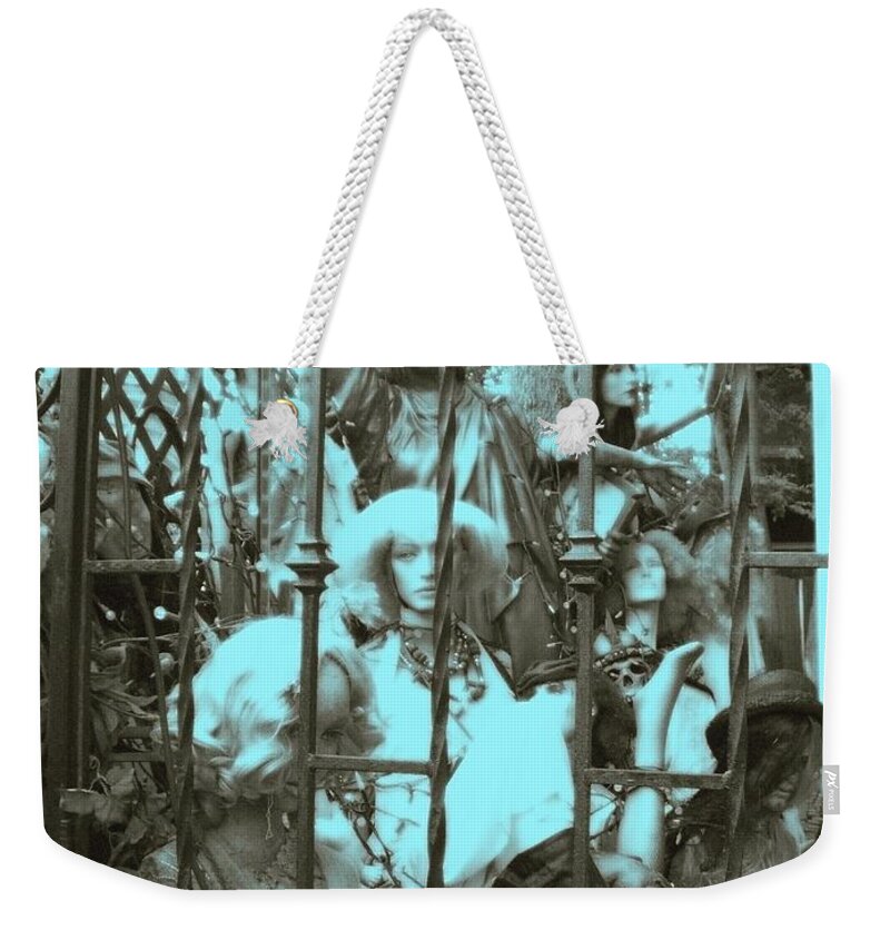 New Hope Weekender Tote Bag featuring the photograph America The Land of the Free by Susan Carella