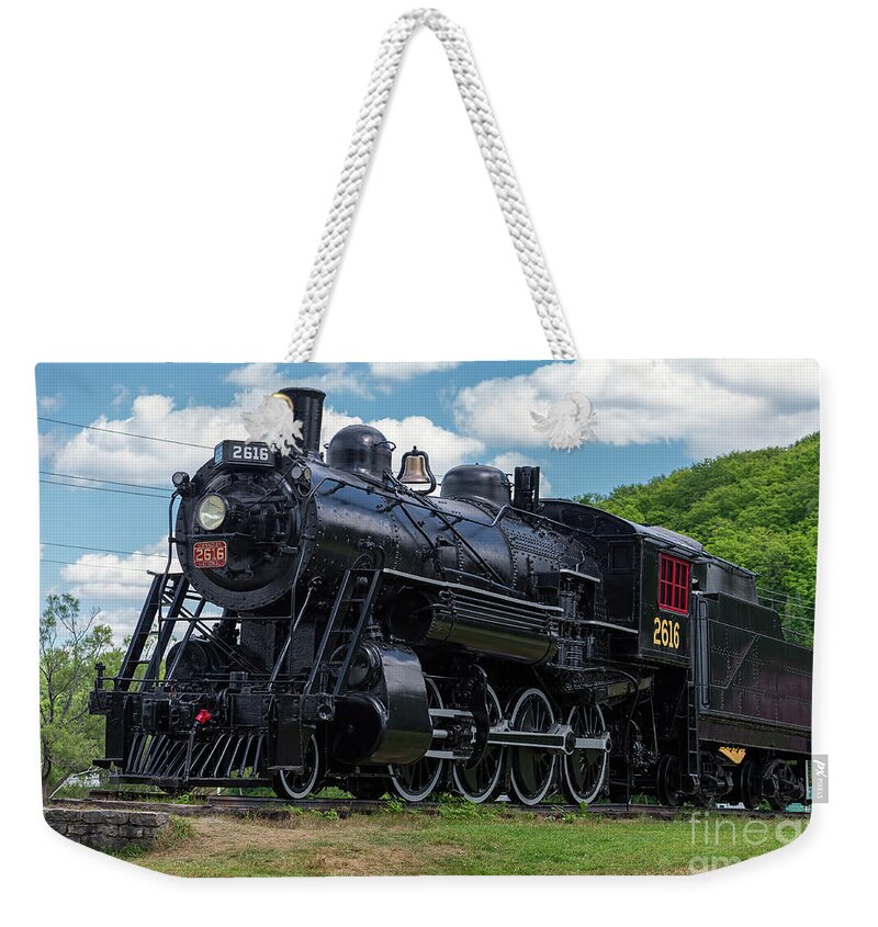 Locomotive Weekender Tote Bag featuring the photograph Locomotive No. 2616 by Les Palenik