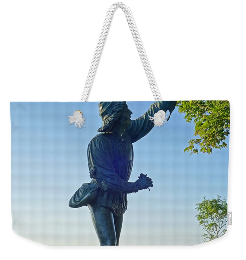 Lynch Weekender Tote Bag featuring the photograph Lynch Park Statue Beverly MA by Toby McGuire