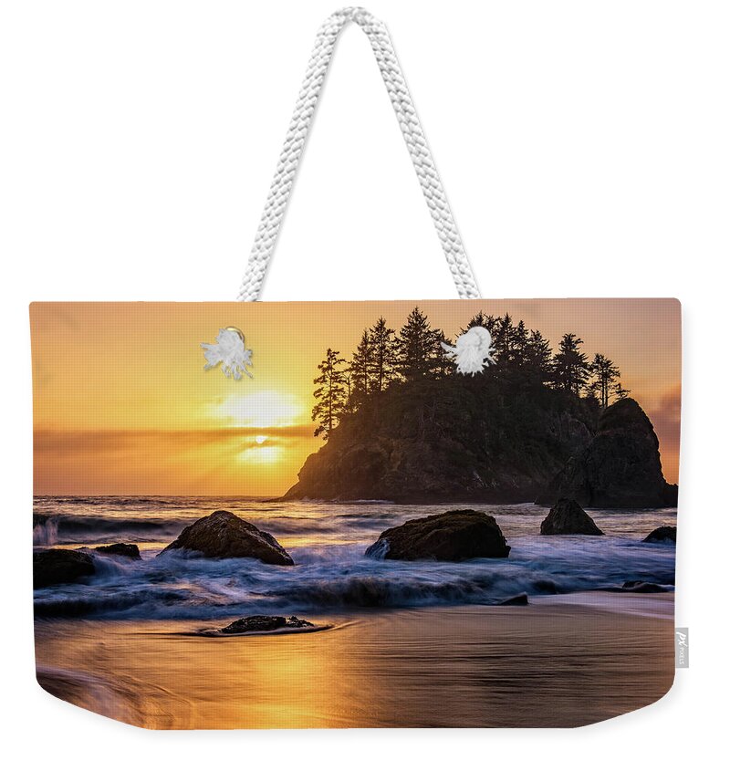 Af Zoom 24-70mm F/2.8g Weekender Tote Bag featuring the photograph Marine Layer Sunset at Trinidad, California by John Hight