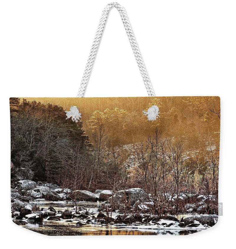 2016 Weekender Tote Bag featuring the photograph Millstream Gardens Conservation Area in Missouri by Robert Charity