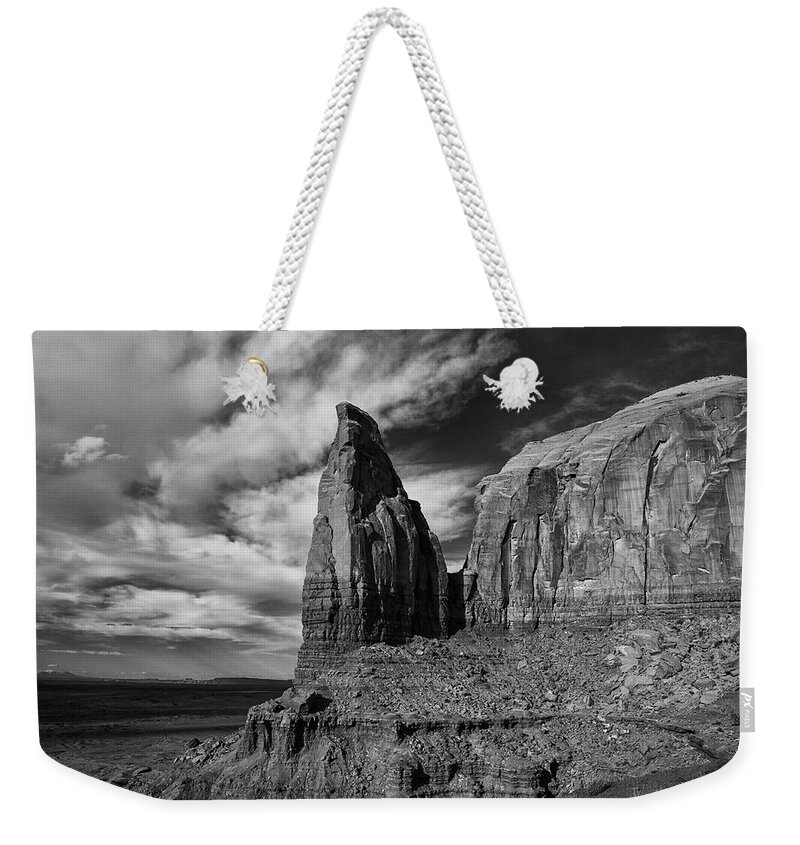 Monument Valley Weekender Tote Bag featuring the photograph Monument Valley View by Art Cole