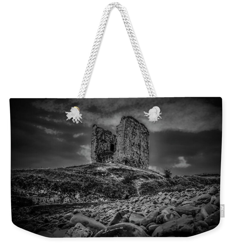 Castle Weekender Tote Bag featuring the photograph Mysterious past BW. by Leif Sohlman