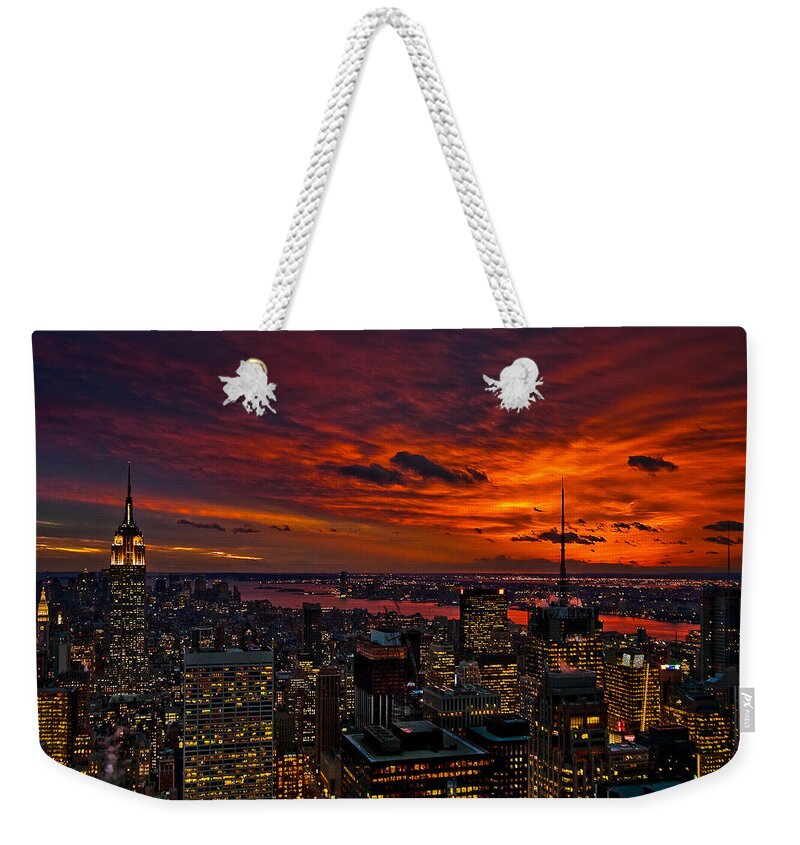 New York Weekender Tote Bag featuring the photograph Nature's Palette by Neil Shapiro