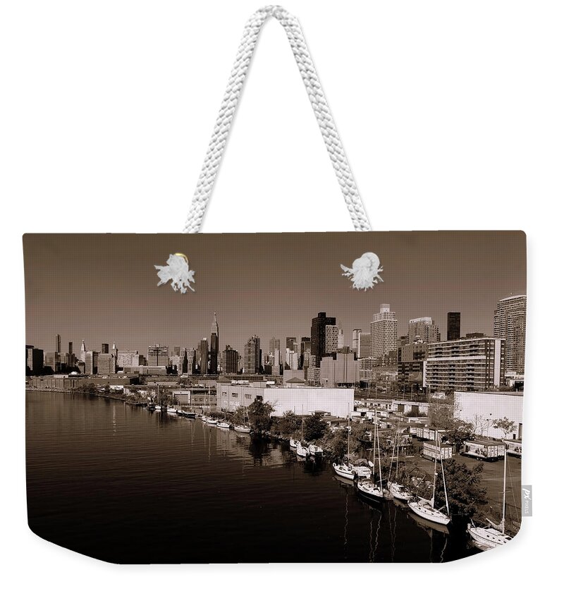 Nyc Weekender Tote Bag featuring the photograph New York City-4 by Nina Bradica