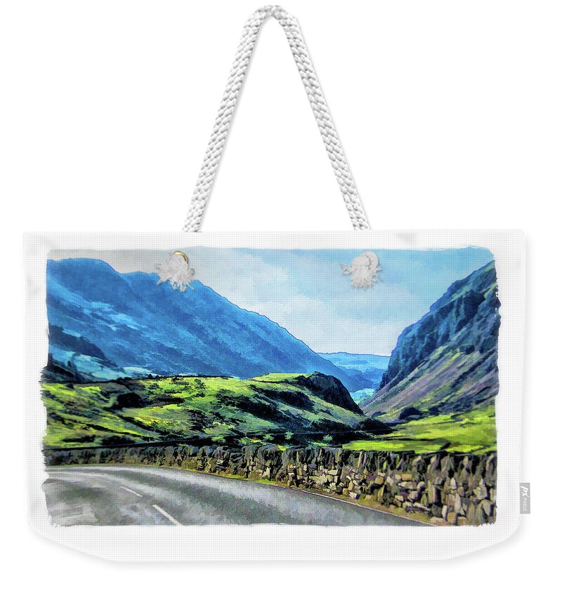 2004 Weekender Tote Bag featuring the photograph No Shoulder by Monroe Payne