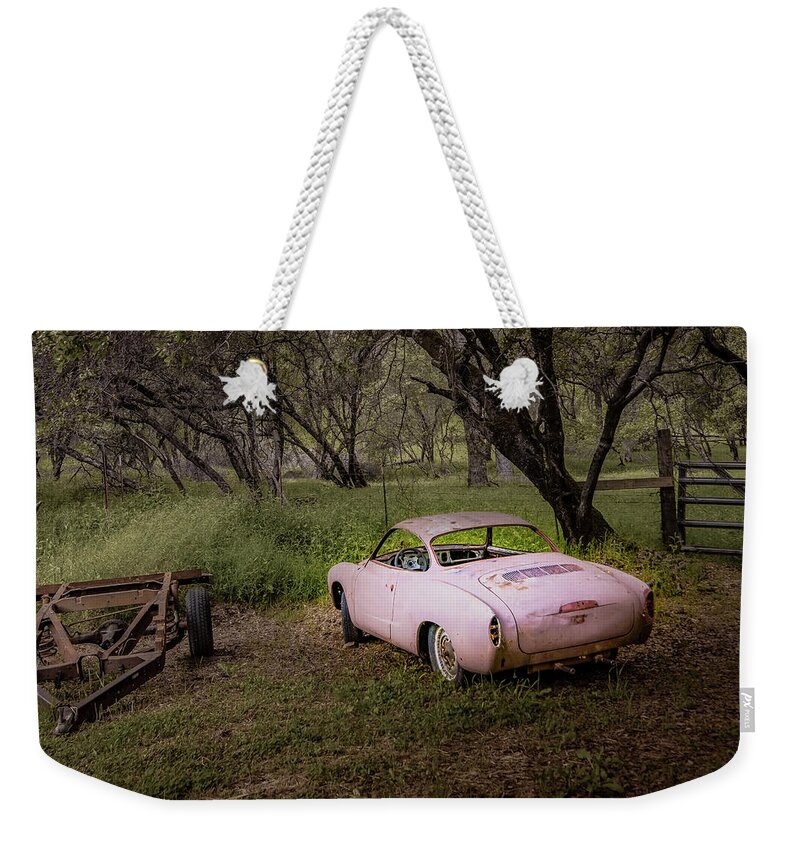 Still Waiting At The Gate. Oldf Gia Weekender Tote Bag featuring the photograph old 'gia Oroville 5908 by Janis Knight