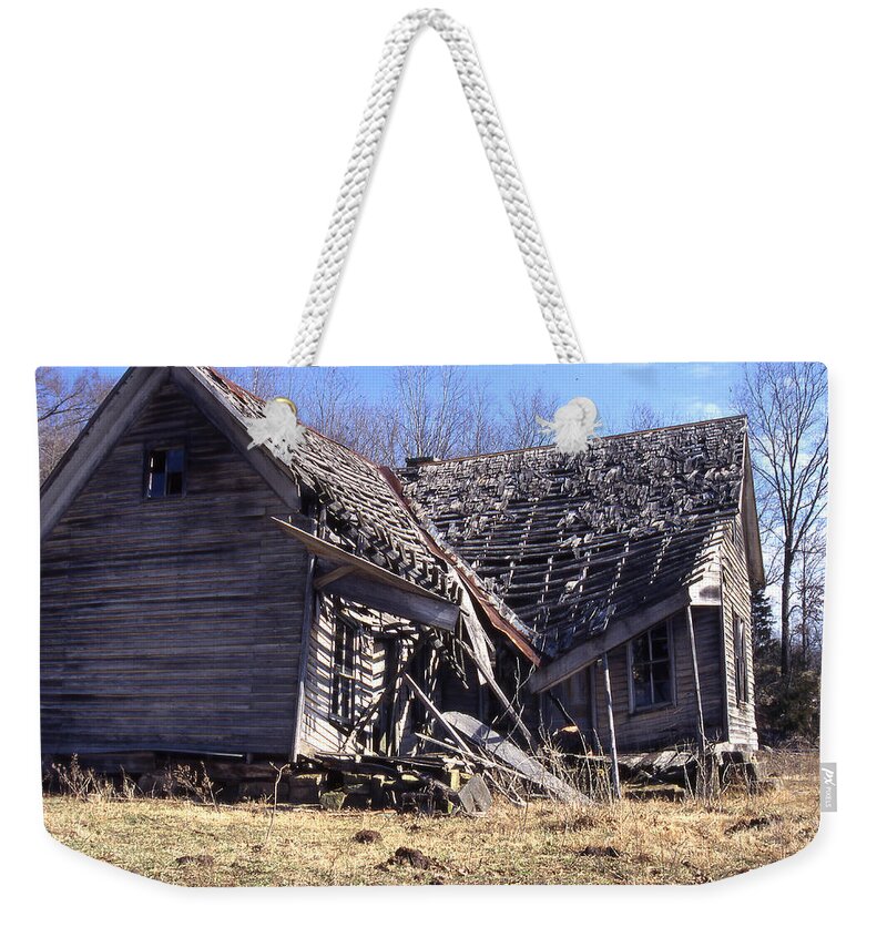  Weekender Tote Bag featuring the photograph Old House b by Curtis J Neeley Jr