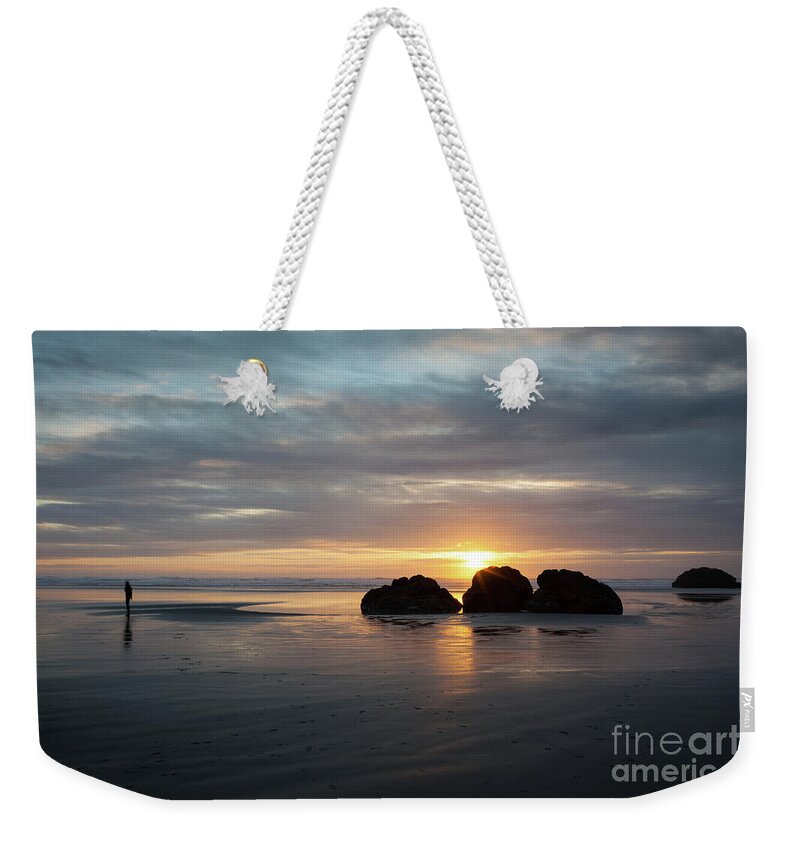 Ocean Weekender Tote Bag featuring the photograph One Last Goodbye by Mark Alder