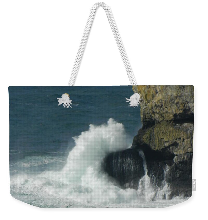 Oregon Weekender Tote Bag featuring the photograph Original Splash by Gallery Of Hope 