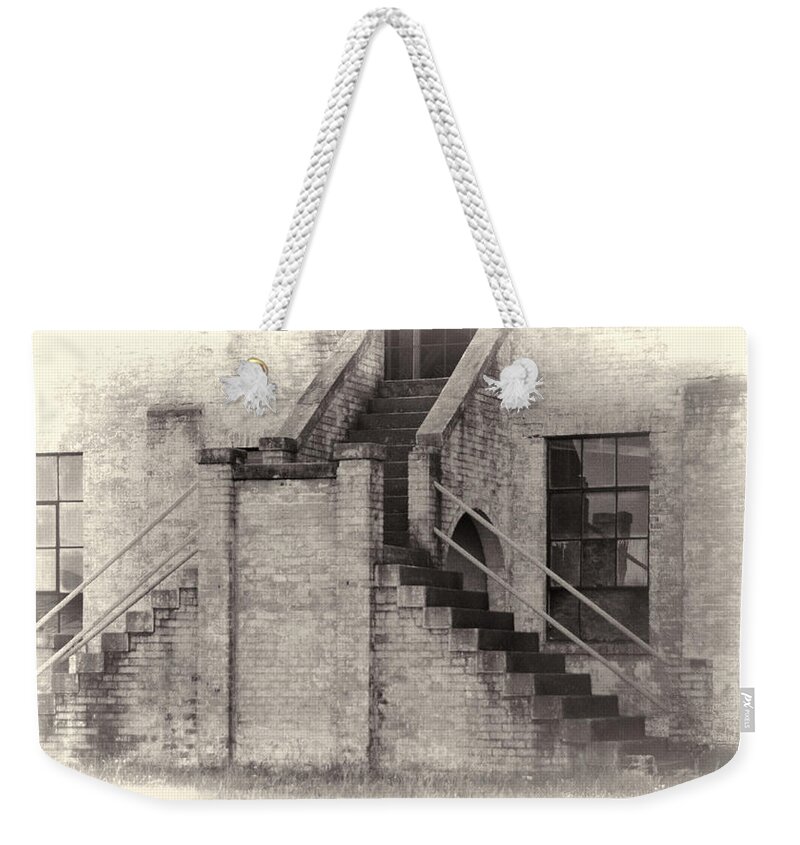 Owens Field Historic Curtiss-wright Hangar Weekender Tote Bag featuring the photograph Owens Field Historic Curtiss-Wright Hangar by Steven Richardson