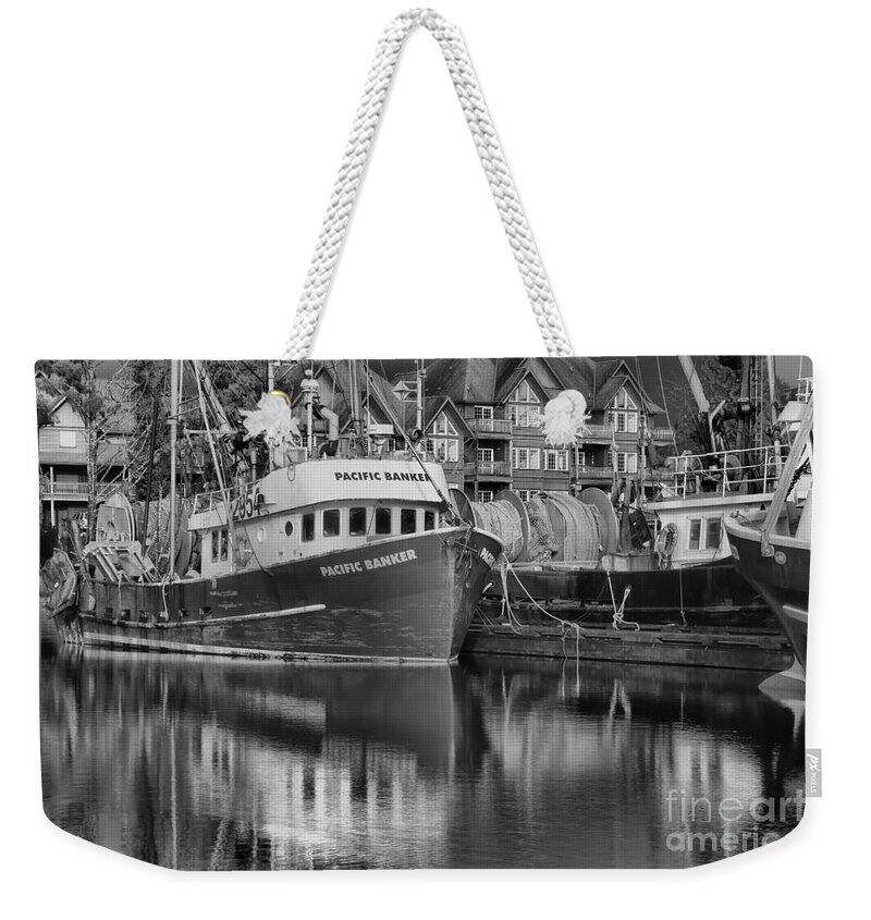 Black And White Weekender Tote Bag featuring the photograph Pacific Banker Black And White by Adam Jewell