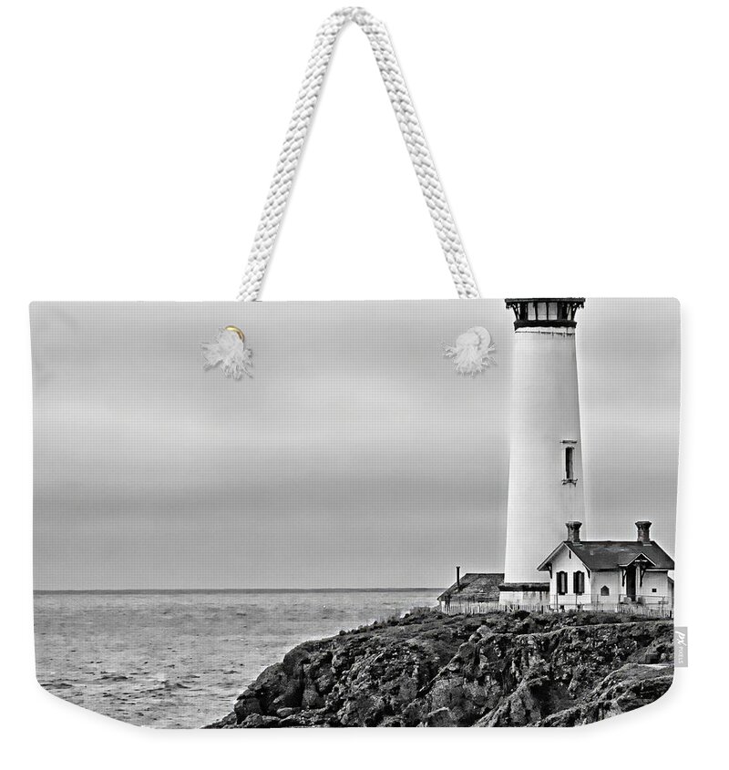 Photography By Suzanne Stout Weekender Tote Bag featuring the photograph Pigeon Point Lighthouse by Suzanne Stout