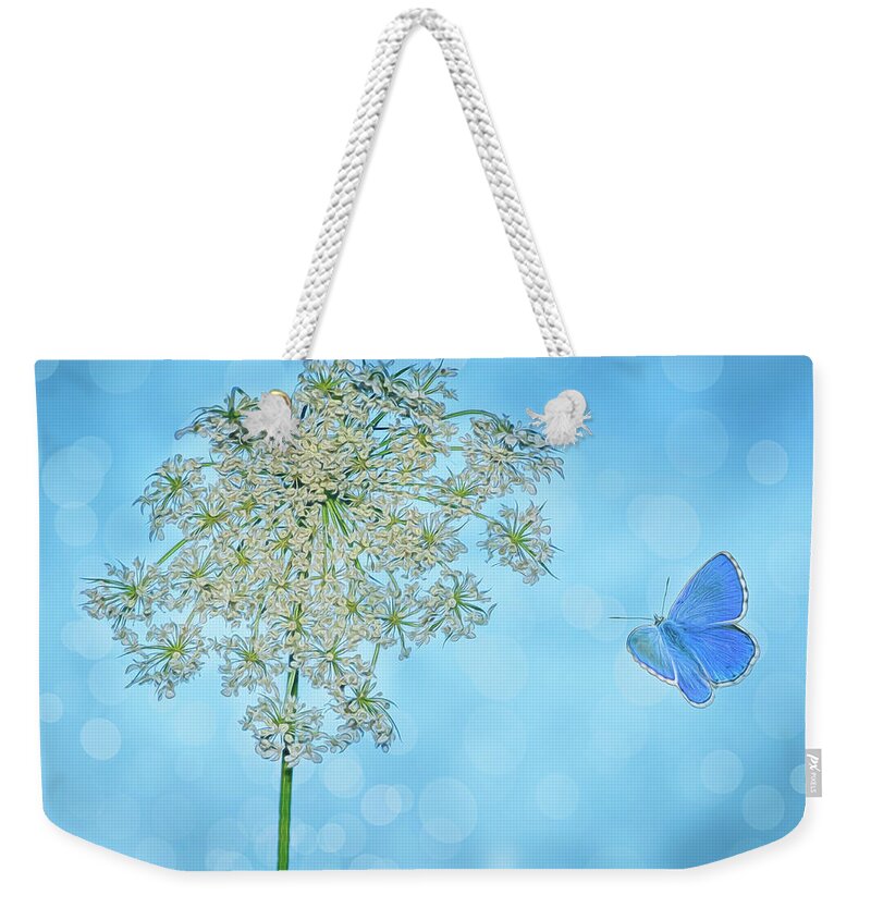 Flower Weekender Tote Bag featuring the photograph Queens Lace by Cathy Kovarik