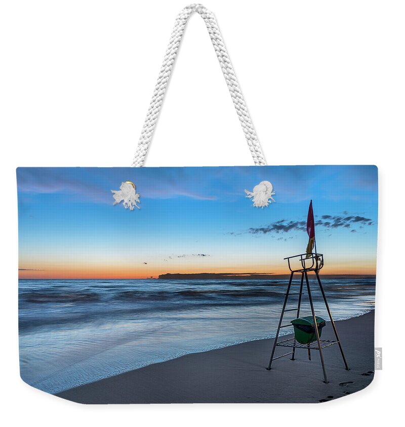 Passeggiatealevante Weekender Tote Bag featuring the photograph Red Sun In The Sunset Beach - Spiaggia Al Tramonto by Enrico Pelos