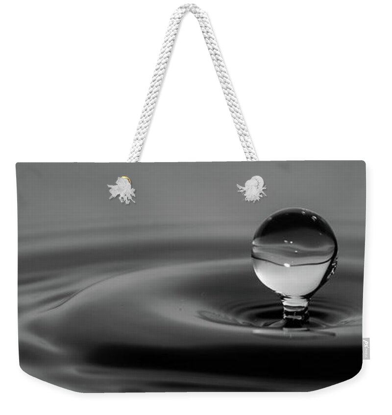  Weekender Tote Bag featuring the photograph Ripples by Jim Figgins