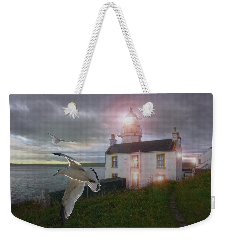 Lighthouse Weekender Tote Bag featuring the photograph Scottish Beacon by Robert Och
