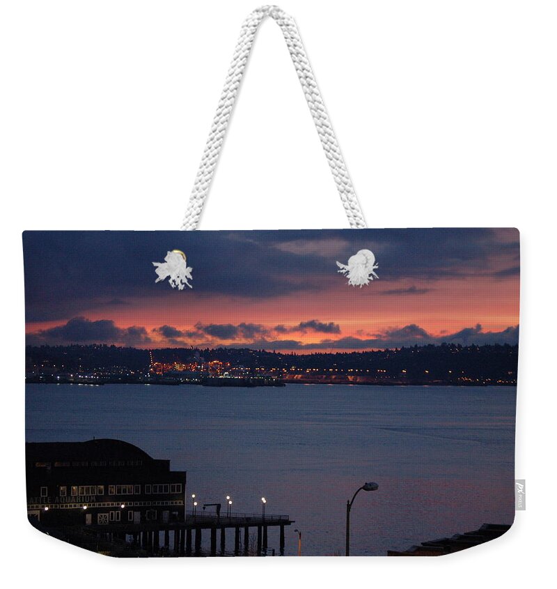 Seattle Weekender Tote Bag featuring the photograph Seattle Sunset by Maria Aduke Alabi