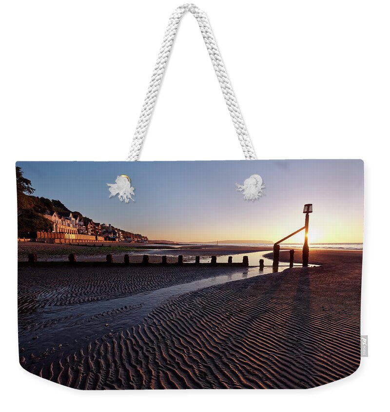 Shanklin Weekender Tote Bag featuring the photograph Shanklin Beach by Ian Merton