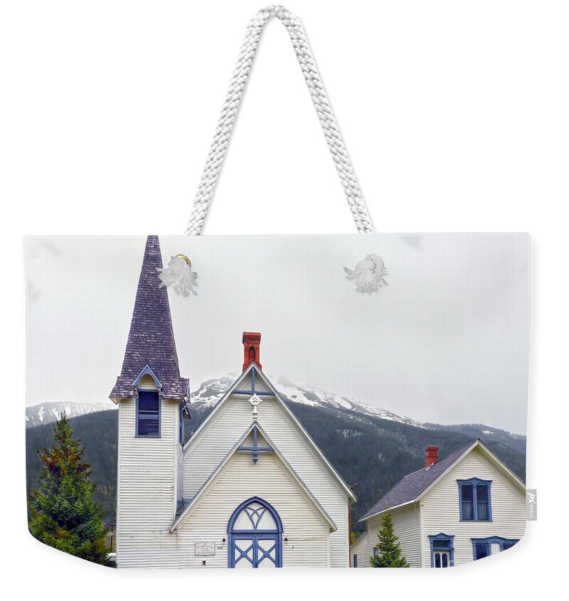 First Congregational Church Weekender Tote Bag featuring the photograph Silverton Congregational Church by Catherine Sherman