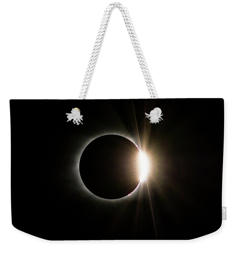 Da* 300 Weekender Tote Bag featuring the photograph Solar Eclipse Diamond Ring by Lori Coleman