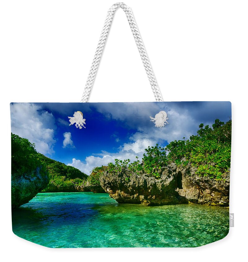 Pristine Weekender Tote Bag featuring the photograph Spanish Steps by Amanda Jones