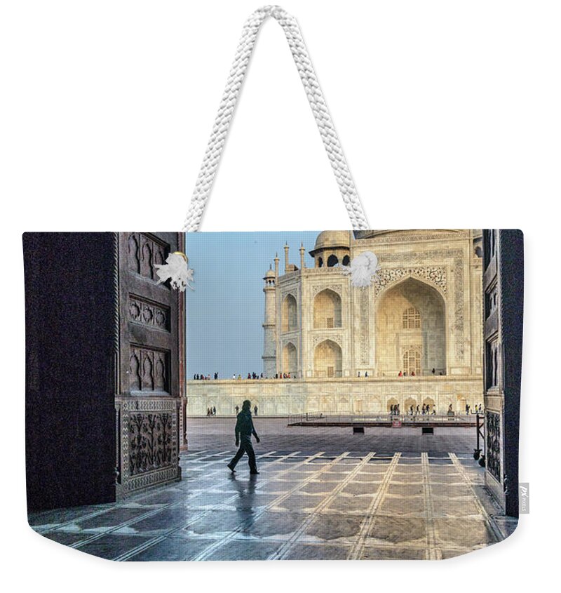 Heritage Weekender Tote Bag featuring the photograph Taj Mahal 01 by Werner Padarin