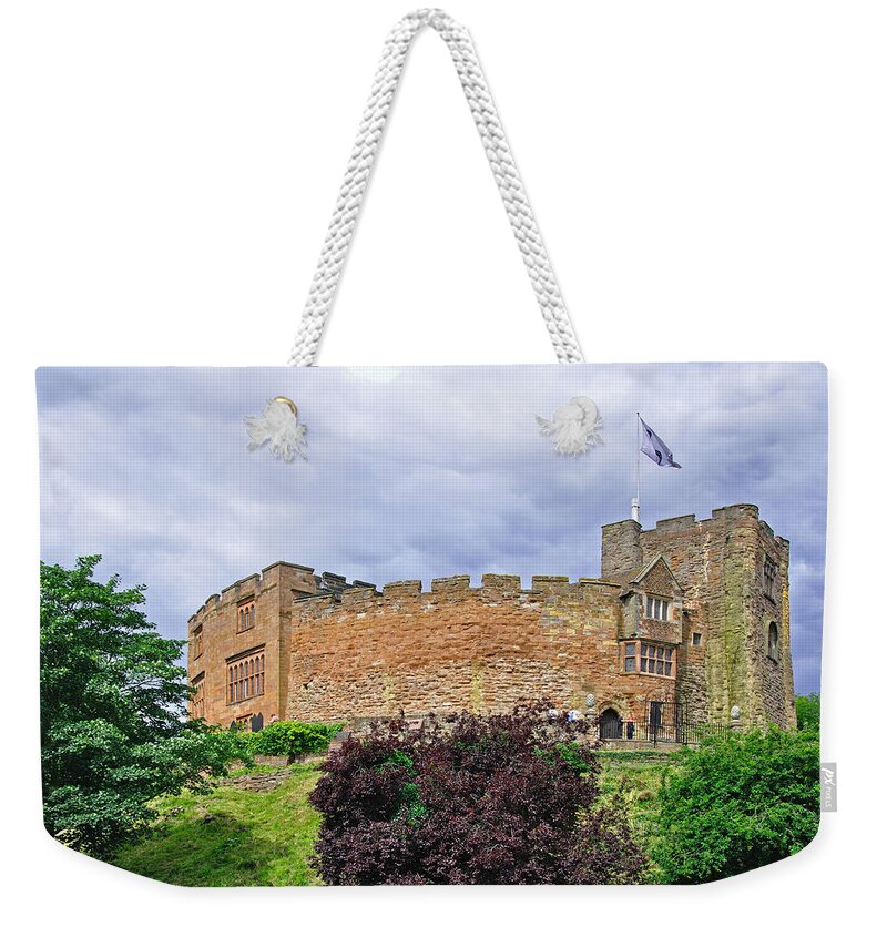 Europe Weekender Tote Bag featuring the photograph Tamworth Castle by Rod Johnson
