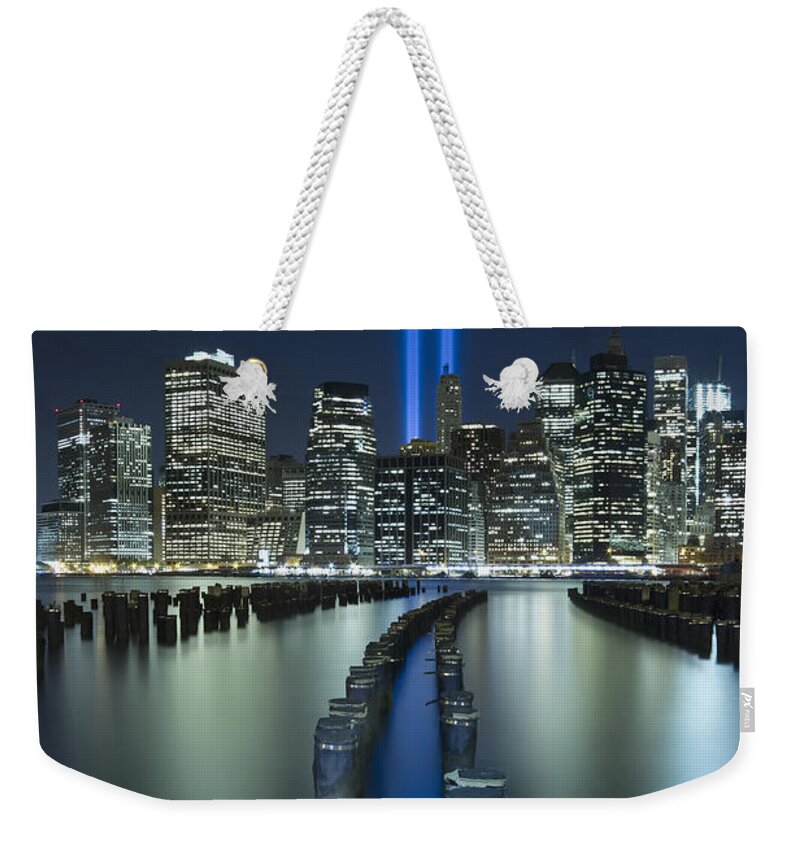 9-11 Weekender Tote Bag featuring the photograph Tribute In Light by Evelina Kremsdorf