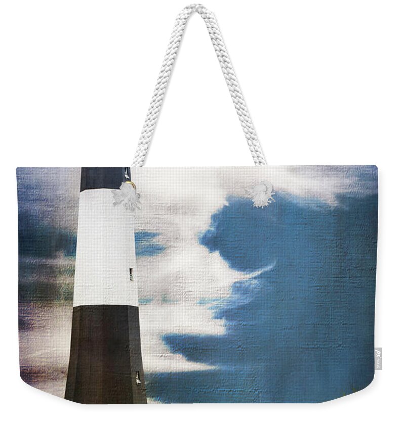 Tybee Weekender Tote Bag featuring the photograph Tybee Island by Judy Wolinsky