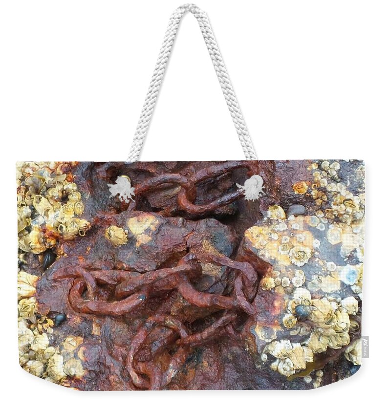 Chains In Ocean Rock Weekender Tote Bag featuring the photograph Underwater Treasure by Kathleen Voort