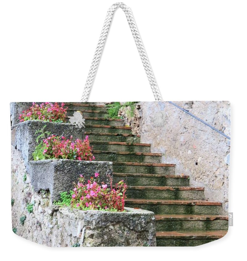 Italy Weekender Tote Bag featuring the photograph Villa Rufolo Ravello by Laurie Morgan