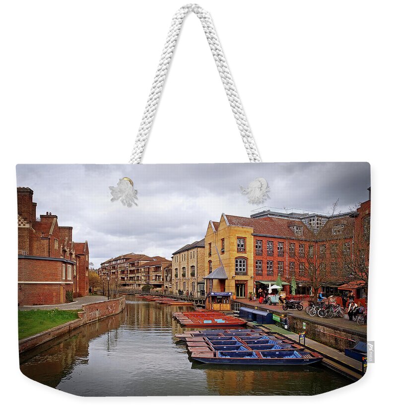Cambridge Weekender Tote Bag featuring the photograph Waiting For The Tourists Cambridge by Gill Billington