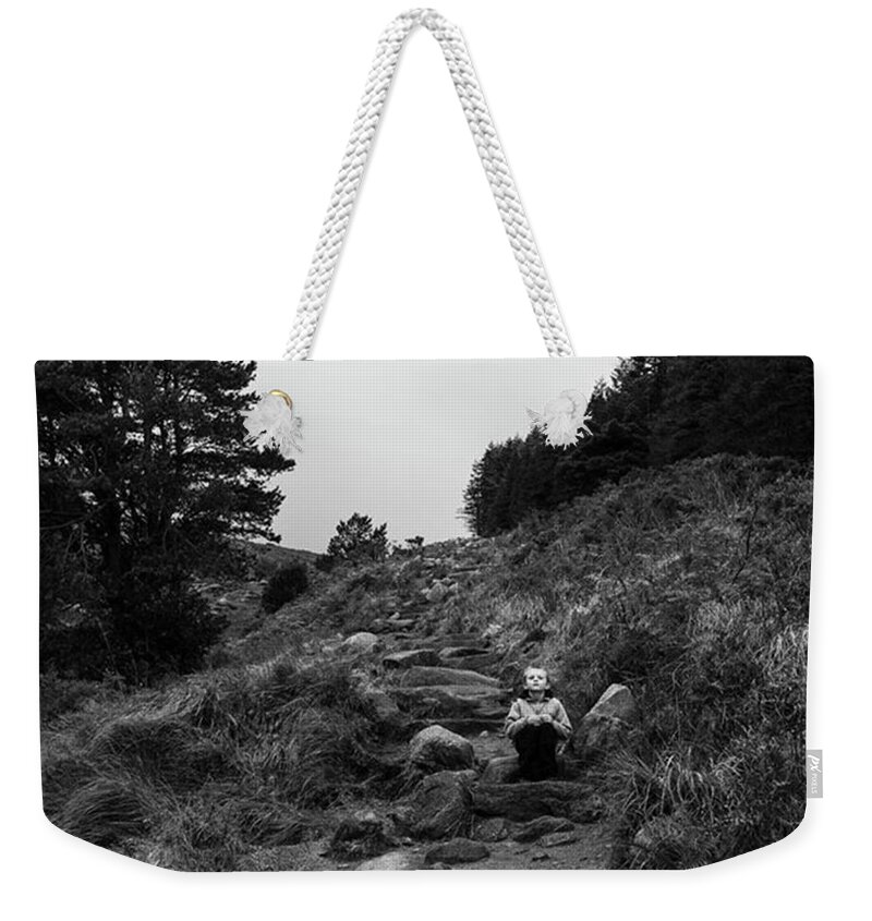  Weekender Tote Bag featuring the photograph Waiting On The Trail by Aleck Cartwright