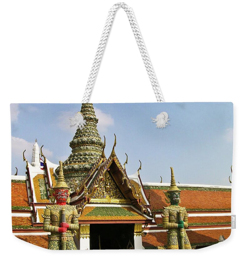 Wat Po Weekender Tote Bag featuring the photograph Wat Po Bangkok Thailand 17 by Douglas Barnett