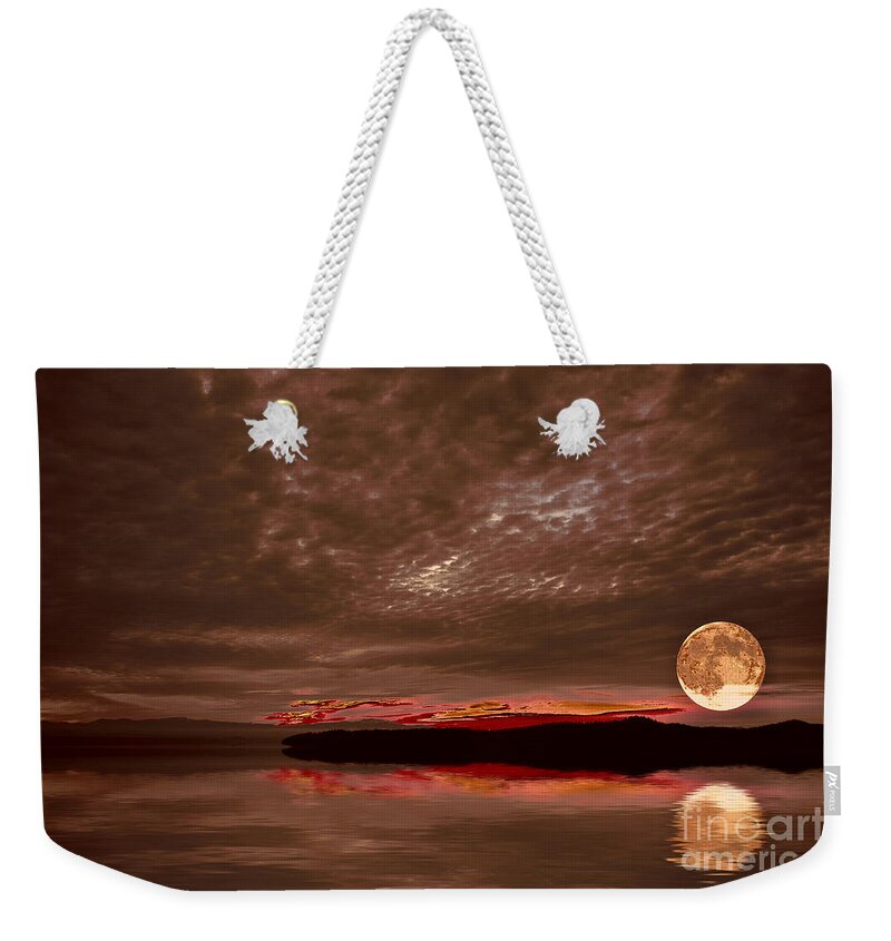 Beach Weekender Tote Bag featuring the photograph Welcome Beach Supermoon by Elaine Hunter