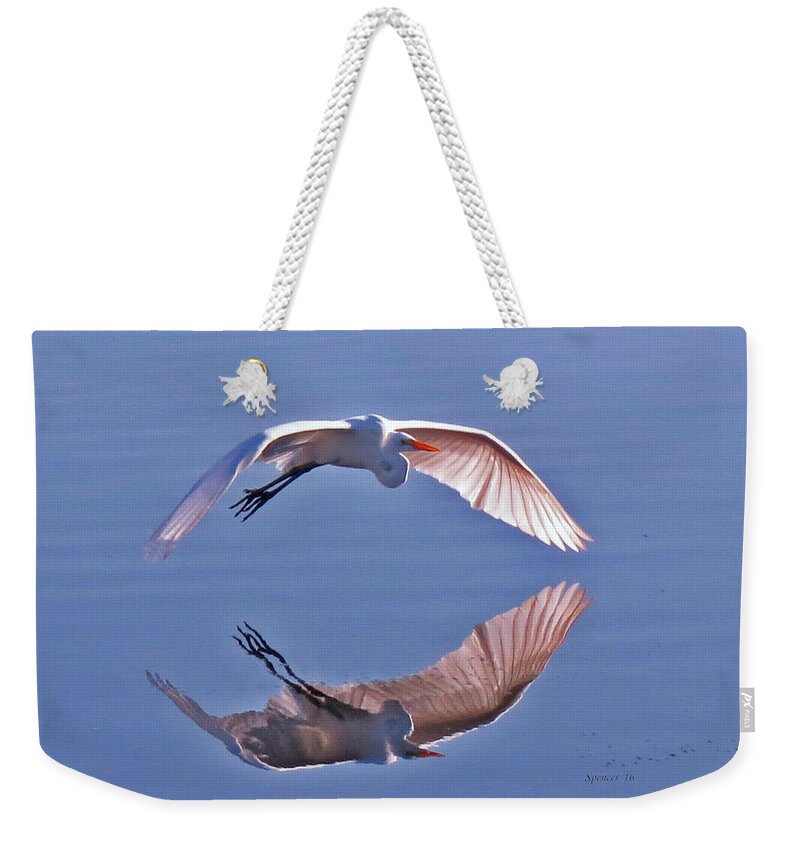 Wildlife Weekender Tote Bag featuring the photograph Wingtips by T Guy Spencer