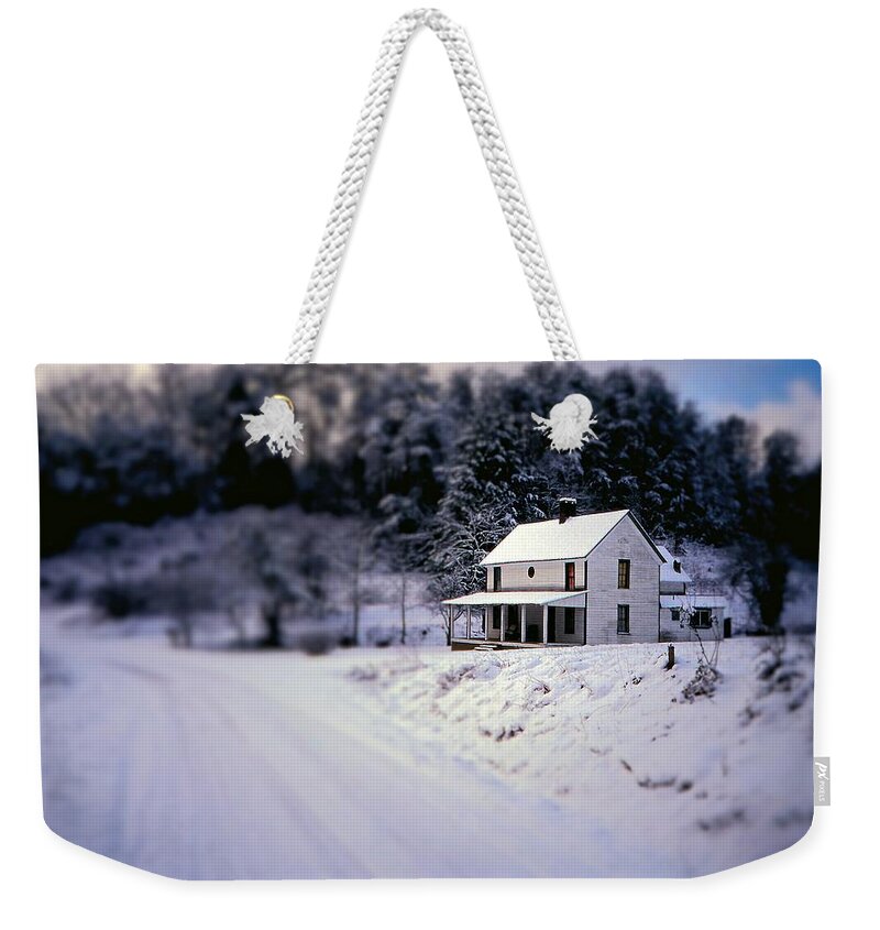 Fine Art Weekender Tote Bag featuring the photograph Winter Wonder by Rodney Lee Williams