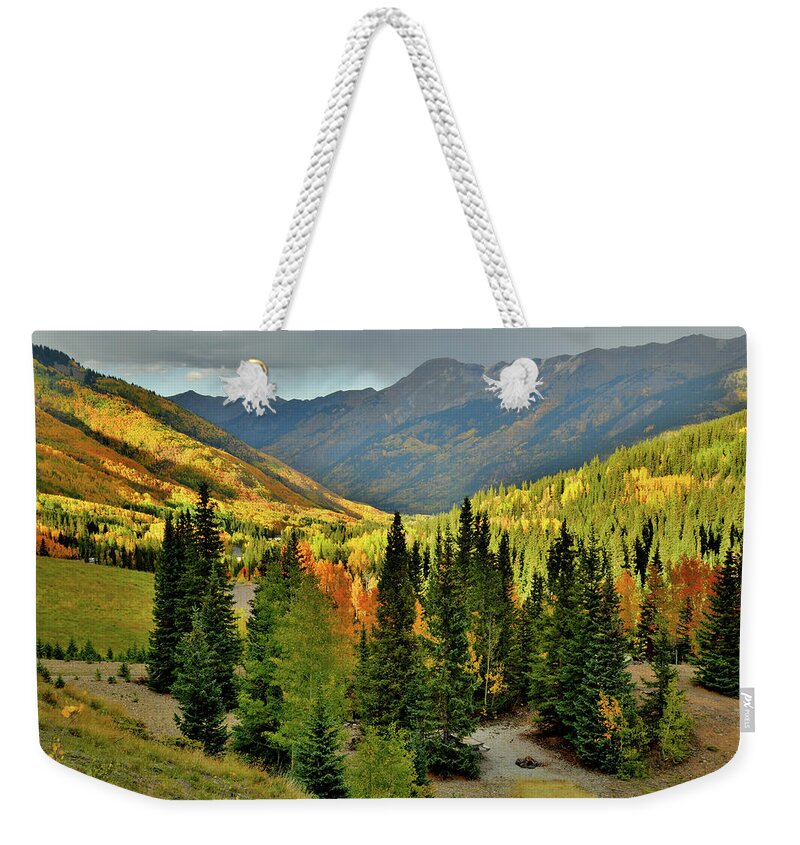 Colorado Weekender Tote Bag featuring the photograph Looking North from Red Mountain Pass #1 by Ray Mathis