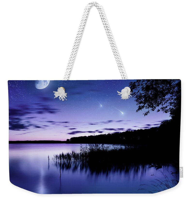 Comet Weekender Tote Bag featuring the photograph Night Shot Of Lake #1 by Da-kuk