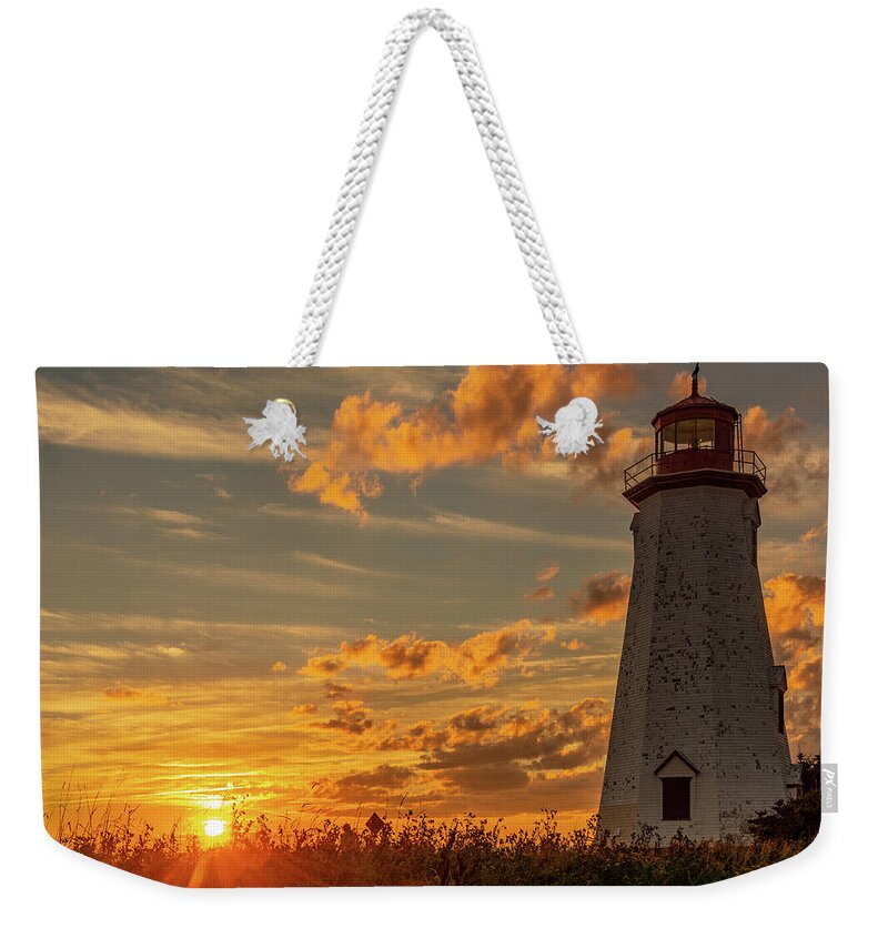 Sunburst Weekender Tote Bag featuring the photograph Seacow Head Sunburst by Marcy Wielfaert