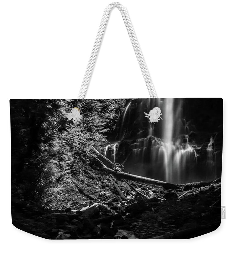 Black And White Weekender Tote Bag featuring the photograph Proxy Falls #4 by Cat Connor