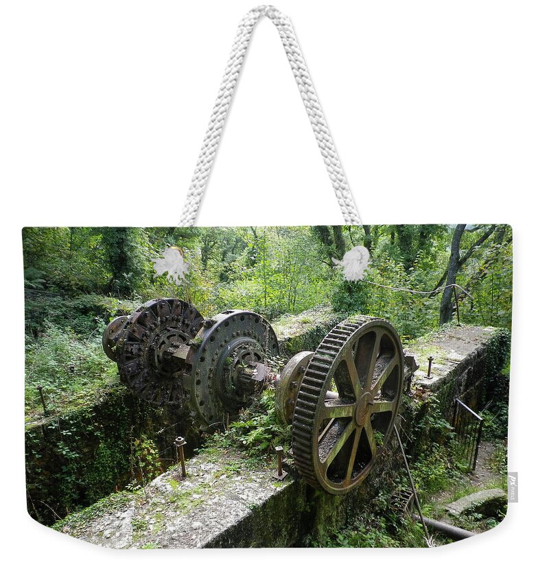 Waterwheel Weekender Tote Bag featuring the photograph Abandoned Waterwheel Luxulyan Valley Cornwall by Richard Brookes