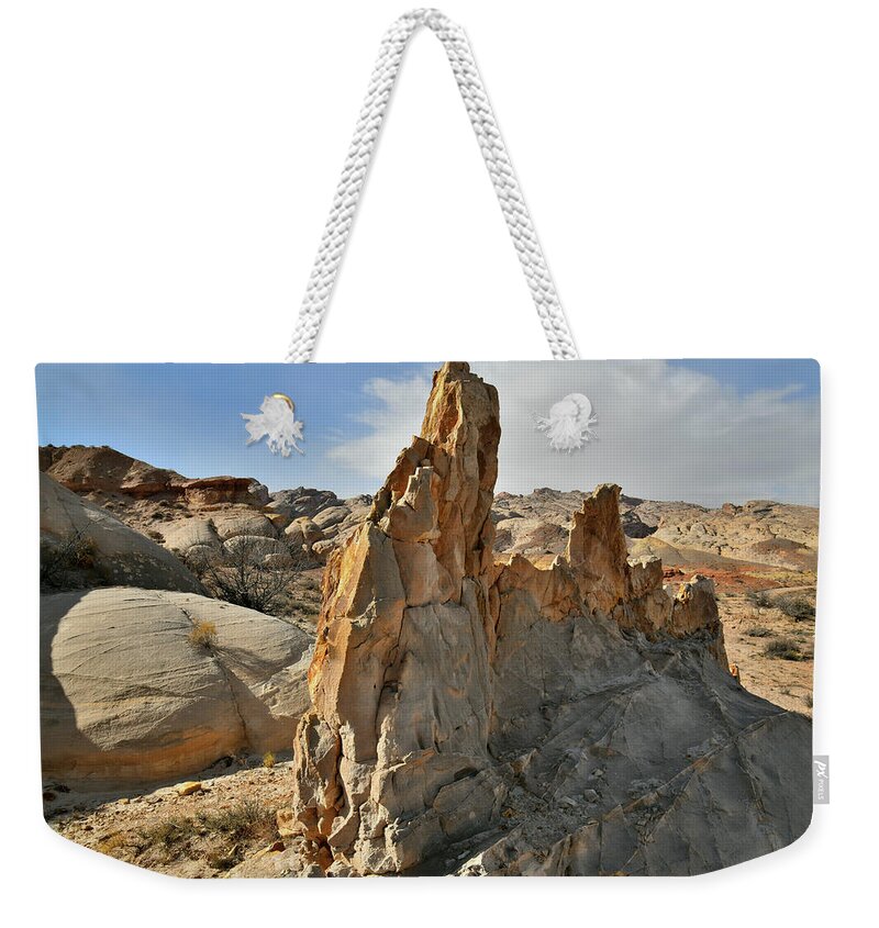 San Rafael Swell Weekender Tote Bag featuring the photograph Battleship Rock in San Rafael Swell by Ray Mathis
