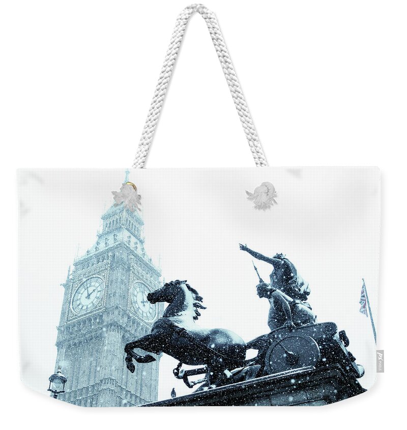Tranquility Weekender Tote Bag featuring the photograph Big Ben And Statue Of Queen Bodicea In by Doug Armand