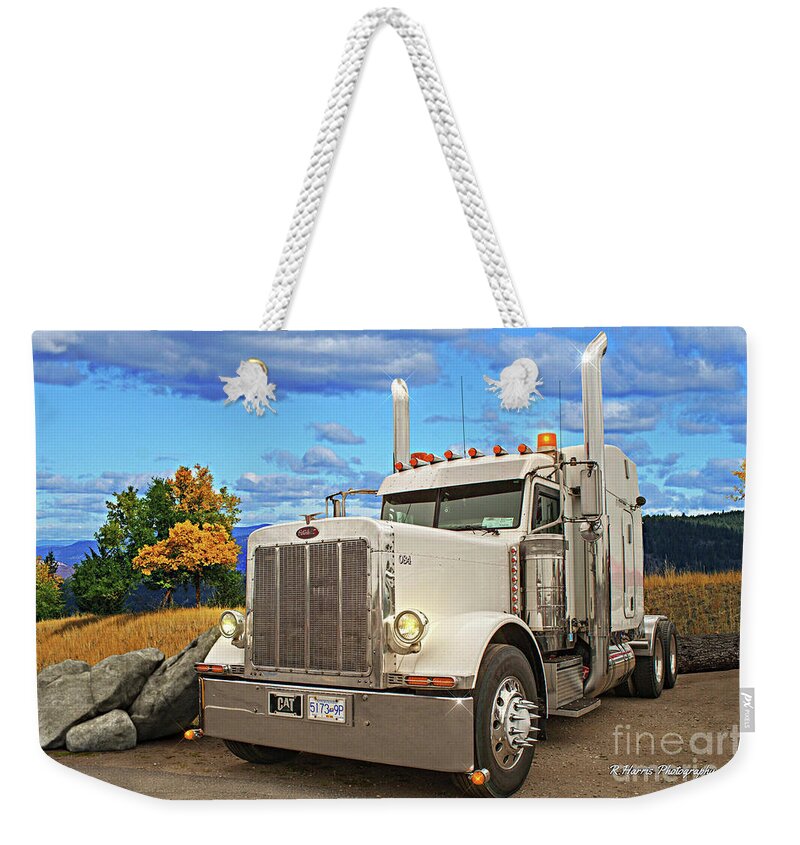 Big Rigs Weekender Tote Bag featuring the photograph Catr9352-19 by Randy Harris