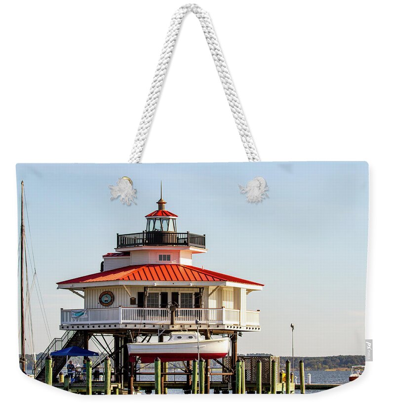 Chesapeake Weekender Tote Bag featuring the photograph Choptank River Lighthouse by Karen Foley