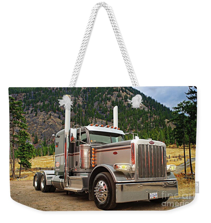 Big Rigs Weekender Tote Bag featuring the photograph Great looking Peterbilt by Randy Harris