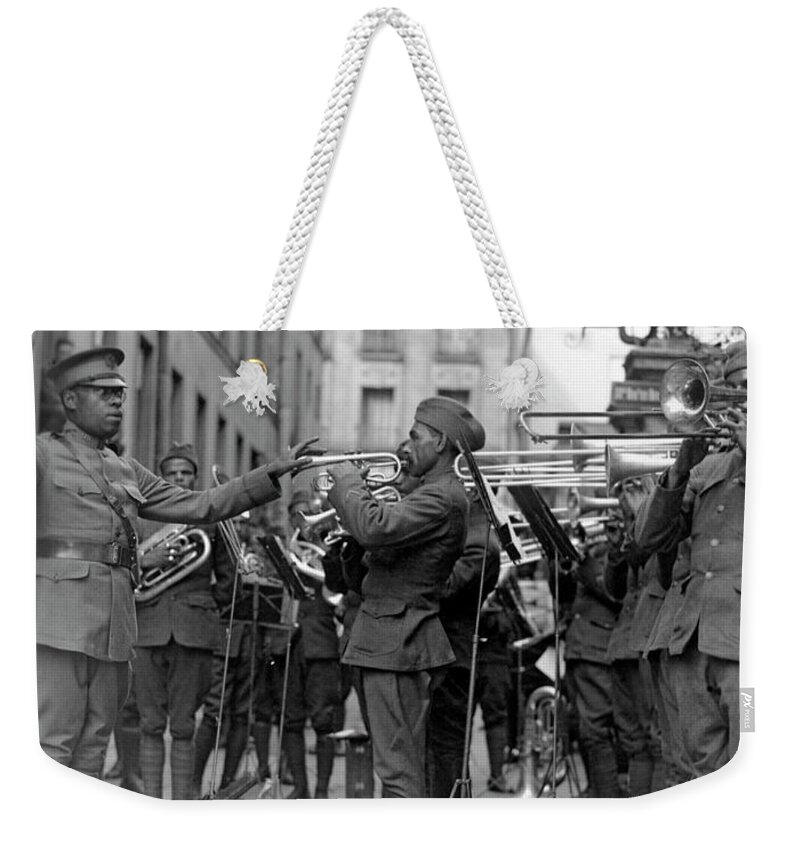 1910s Weekender Tote Bag featuring the photograph Jazz For Wounded Soldiers by Underwood Archives