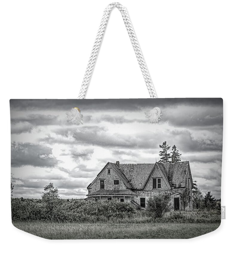 Murray River Road Weekender Tote Bag featuring the photograph Murray Habour Road - Abandoned House by Douglas Wielfaert